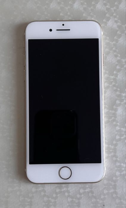 Продам Iphone 7 золотистый