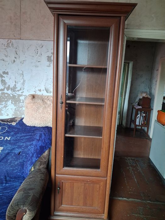 Продам. Два шкафа