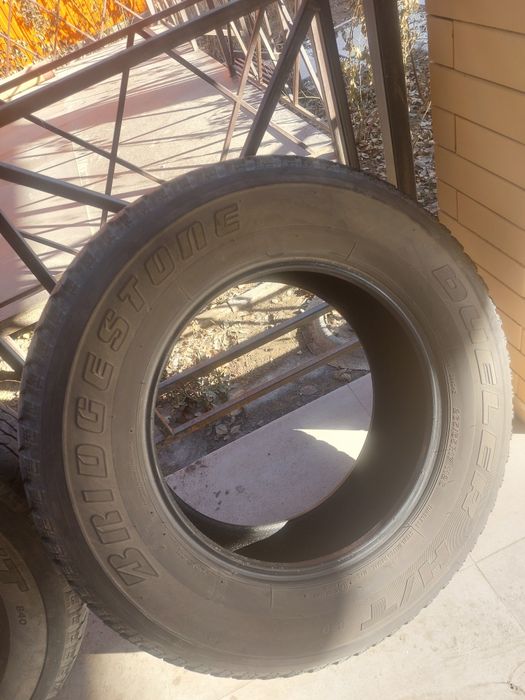 Тойота прадодан түскен