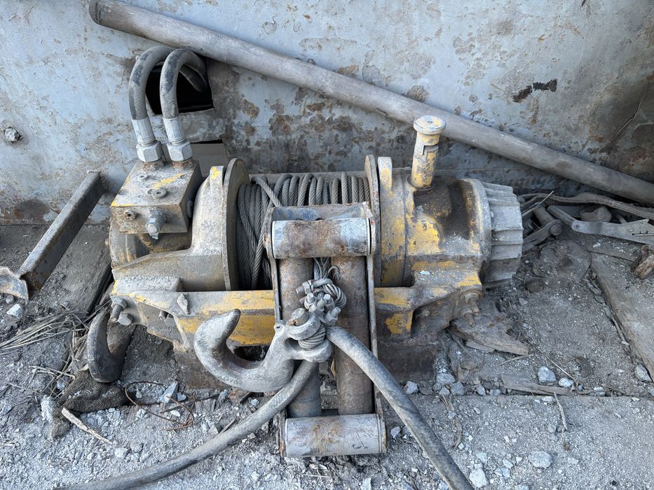 Продам грузовой эвакуатор-манипулятор