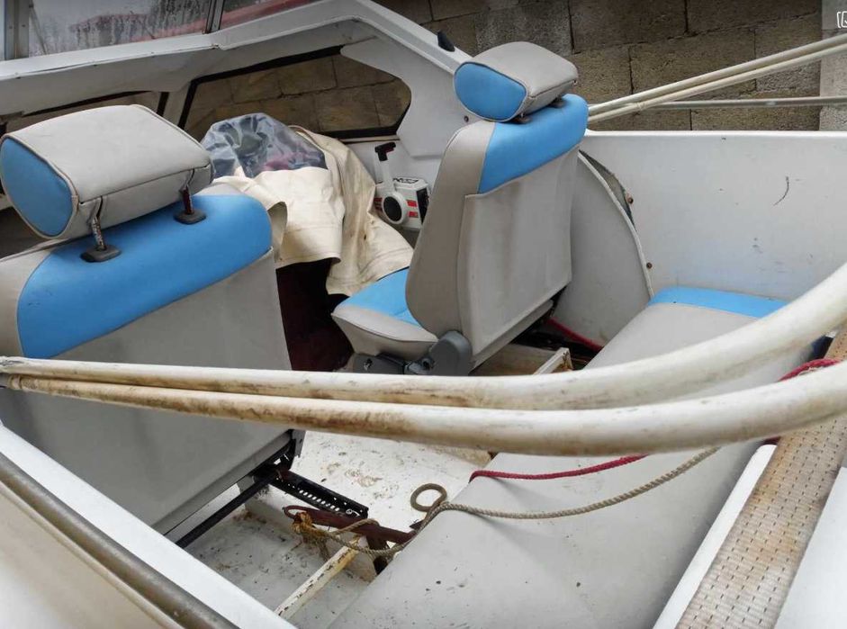 моторна лодка с регистрация + колесар напълно оборудвана