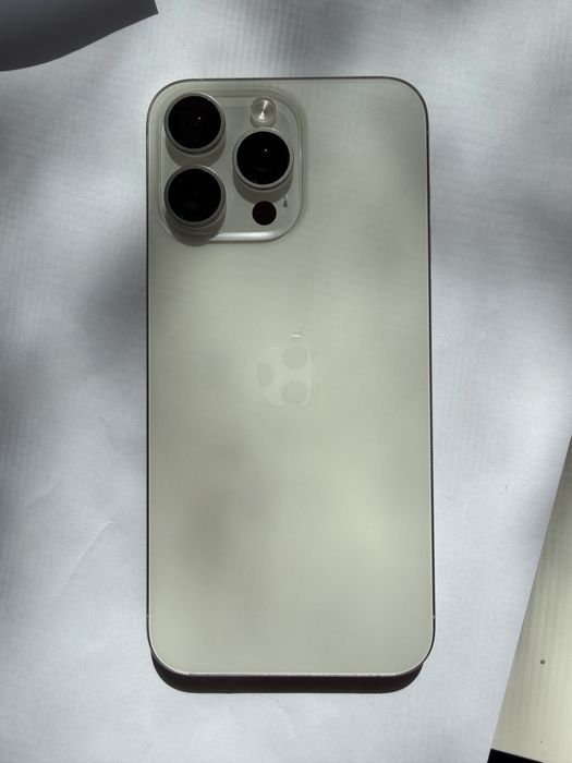 Iphone 15 Pro Max 256 white titanium
