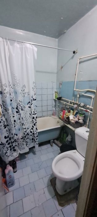 Продаётся квартира Чиланзар 22 квартал 2/4/4 балкон 2×3