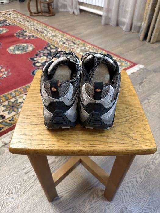 Кроссовки MERRELL , страна изготовитель Вьетнам