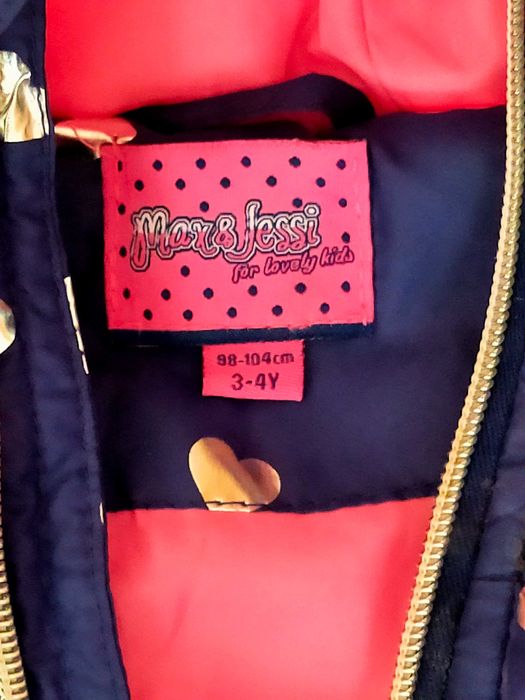 Куртка на девочку