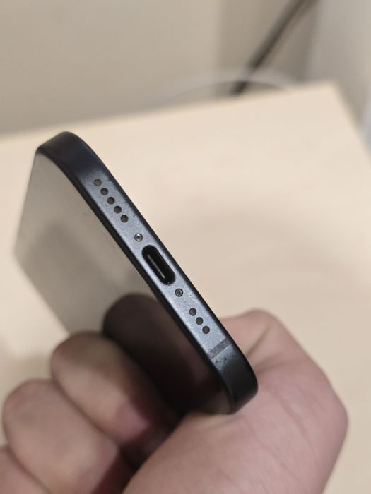 Iphone 15 в много добро състояние