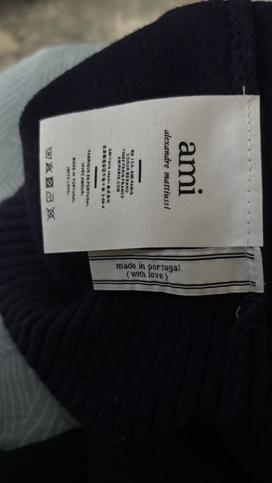 Pulover Ami Paris de Coeur albastru închis - Mărimea S/M