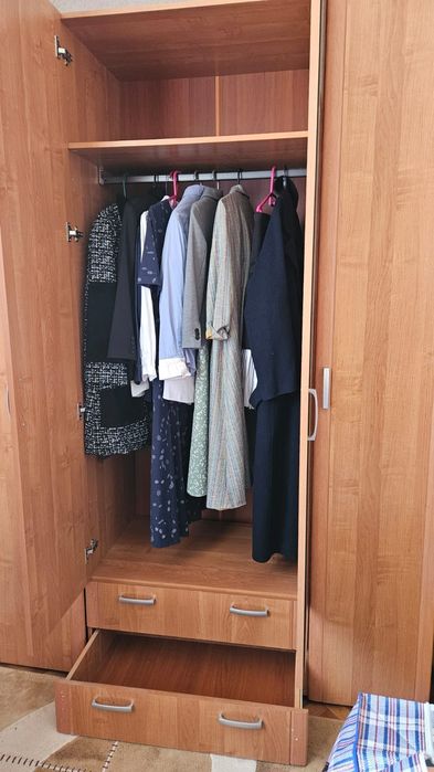 Бельевой шкаф. Срочно!