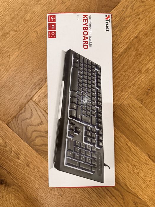 Tastatura multimedia Trust LITO cu iluminaj reglabil, butoane media