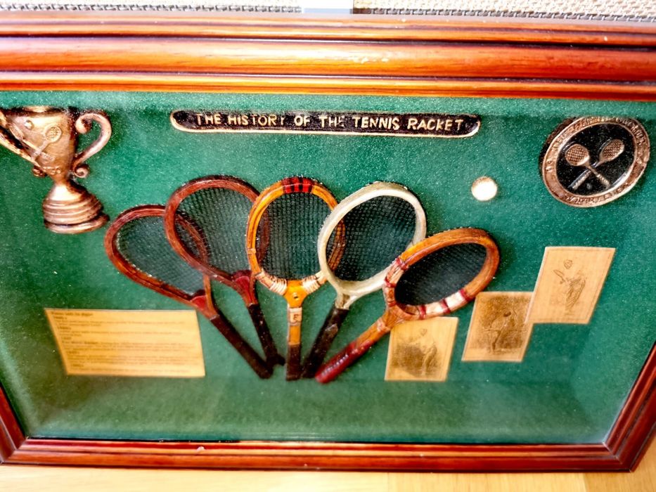 Антикварна тенис картина плакет витрина тенис ракета 1880 - 1950г.