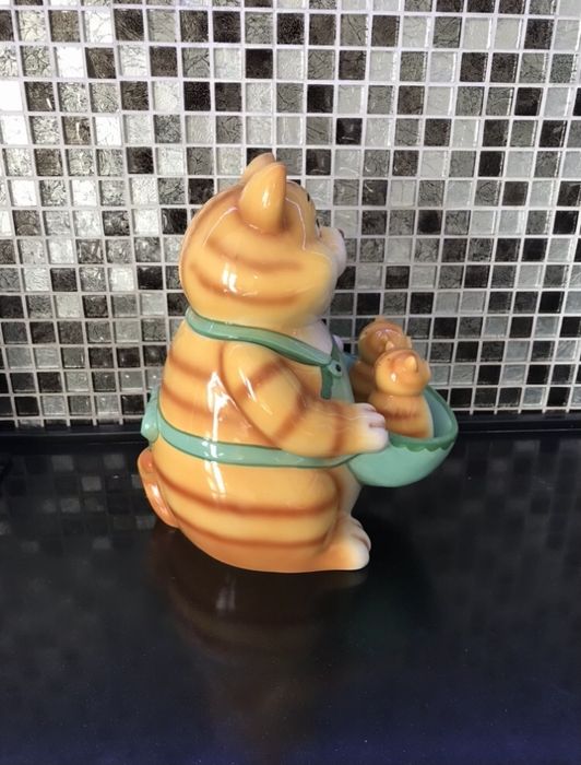 Конфетница кошка с котятами