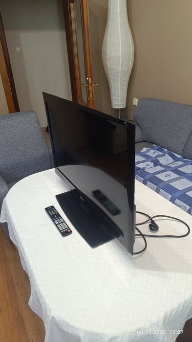 Телевизор LG 32инча