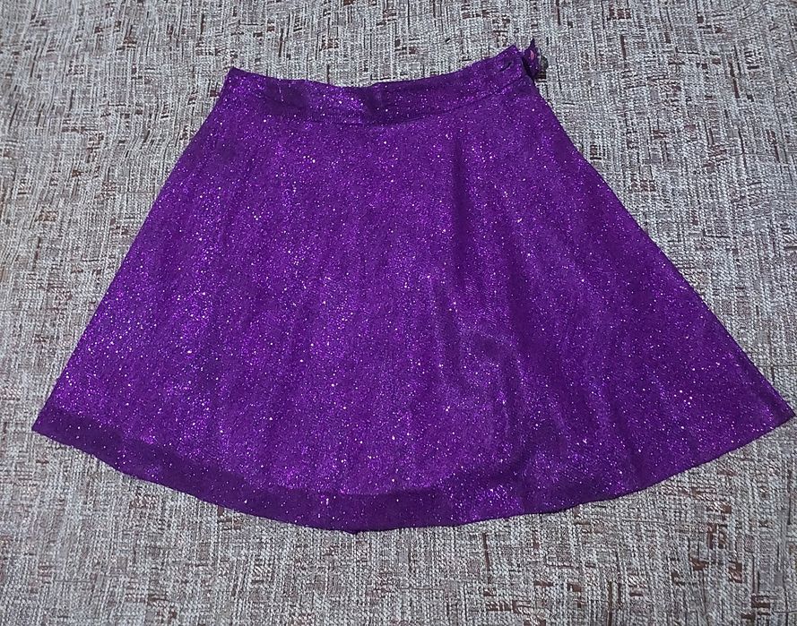 Фиолетовая блестящая мини-юбка с шортами