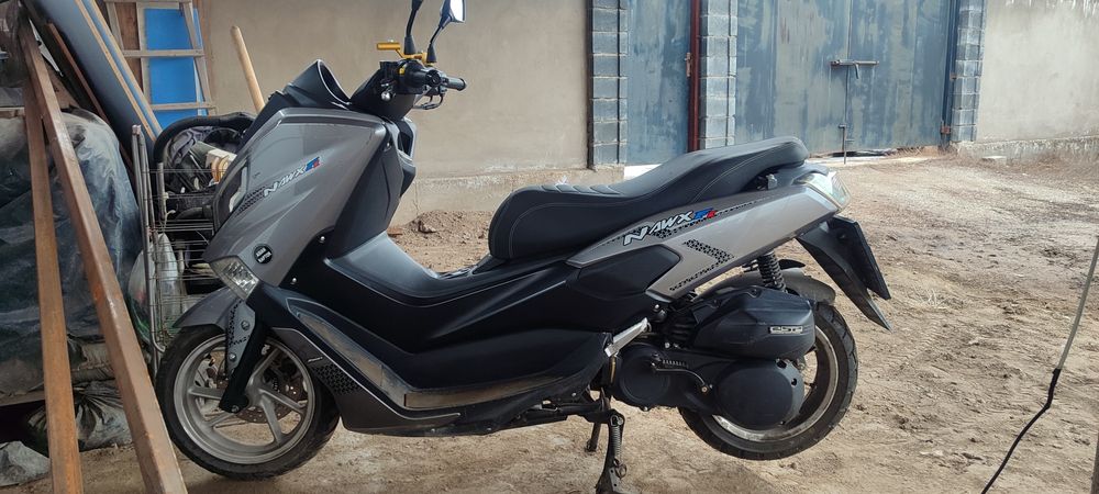 Макси скутер N Max