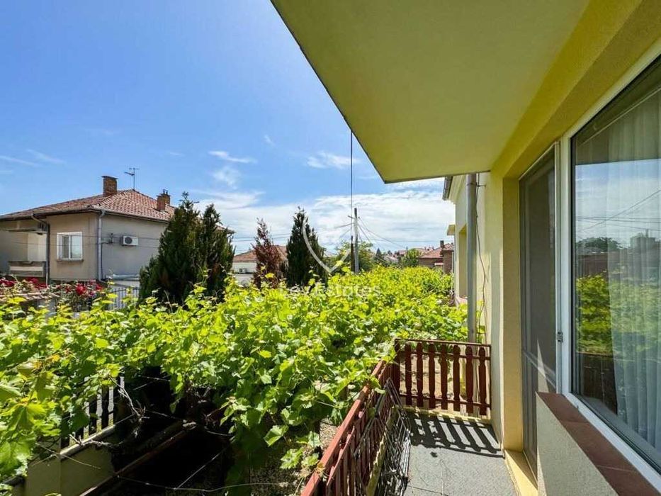 Продава се Къща в Камено - 188 кв.м за 1064 €/кв.м - Снимка #14