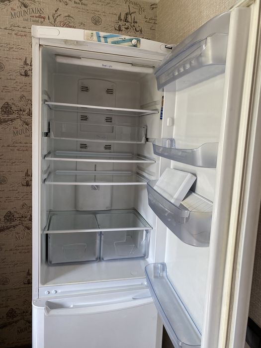 СРОЧНО продается холодильник