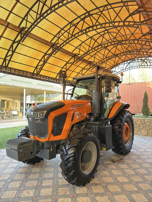 ENSAGN 1404-F трактор
