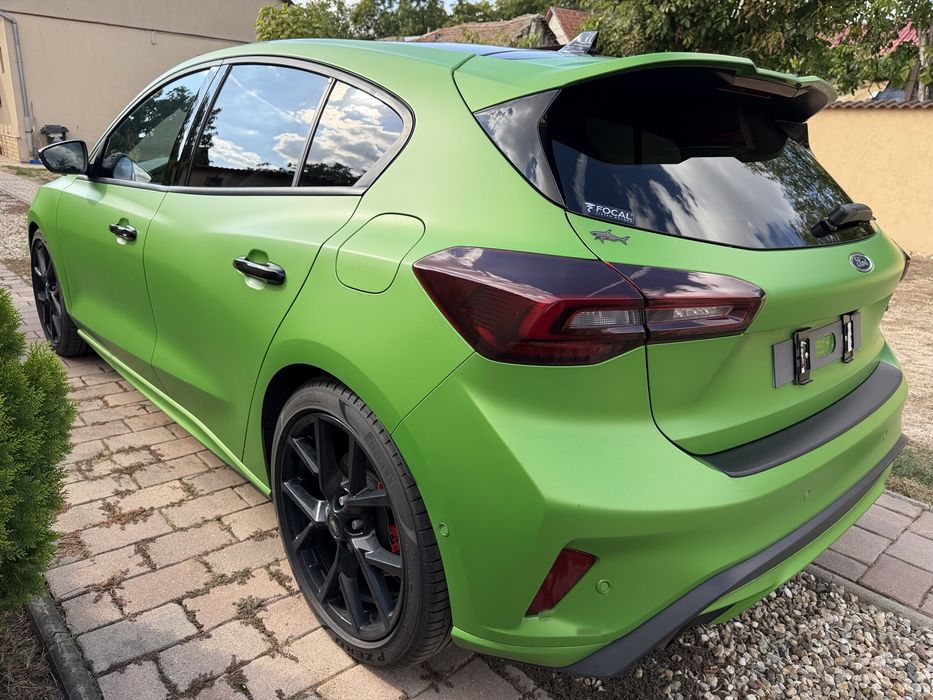 Ford Focus ST  X  2.3 EcoBoost 330cp