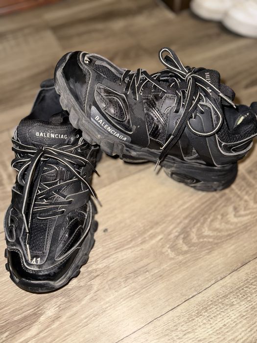 balenciaga track