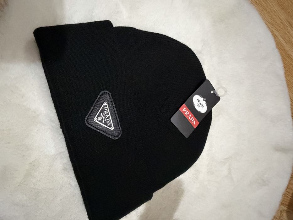 Fes unisex nou cu eticheta