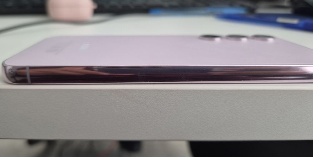 Продам Samsung s23