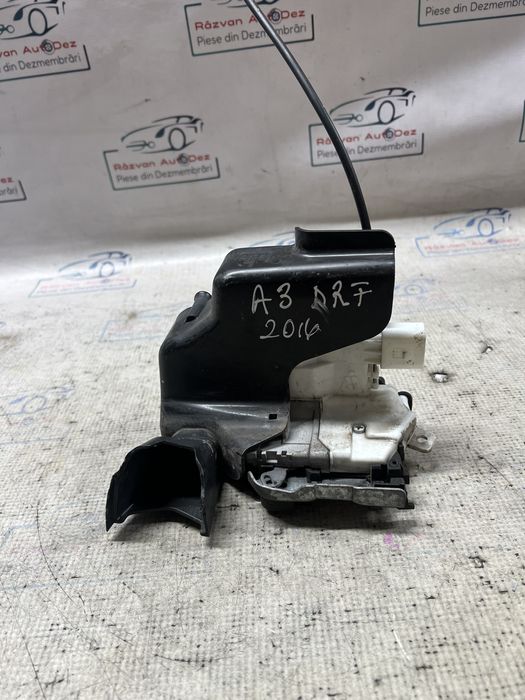 broasca dreapta fata audi a3 8v berlina 2016