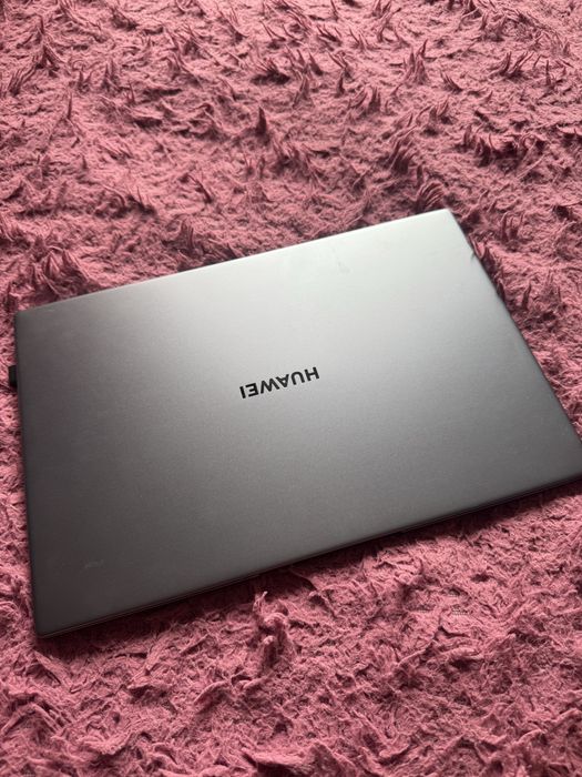 Продам Huawei  (Ryzen 5 4500U)