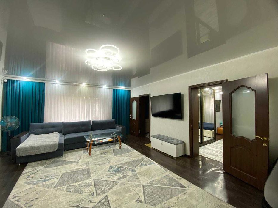 Продам 4 ком дом рн КСК 2000 г.п.