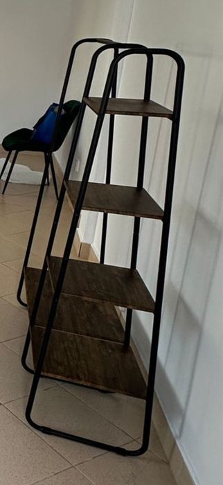 Standere haine umerașe