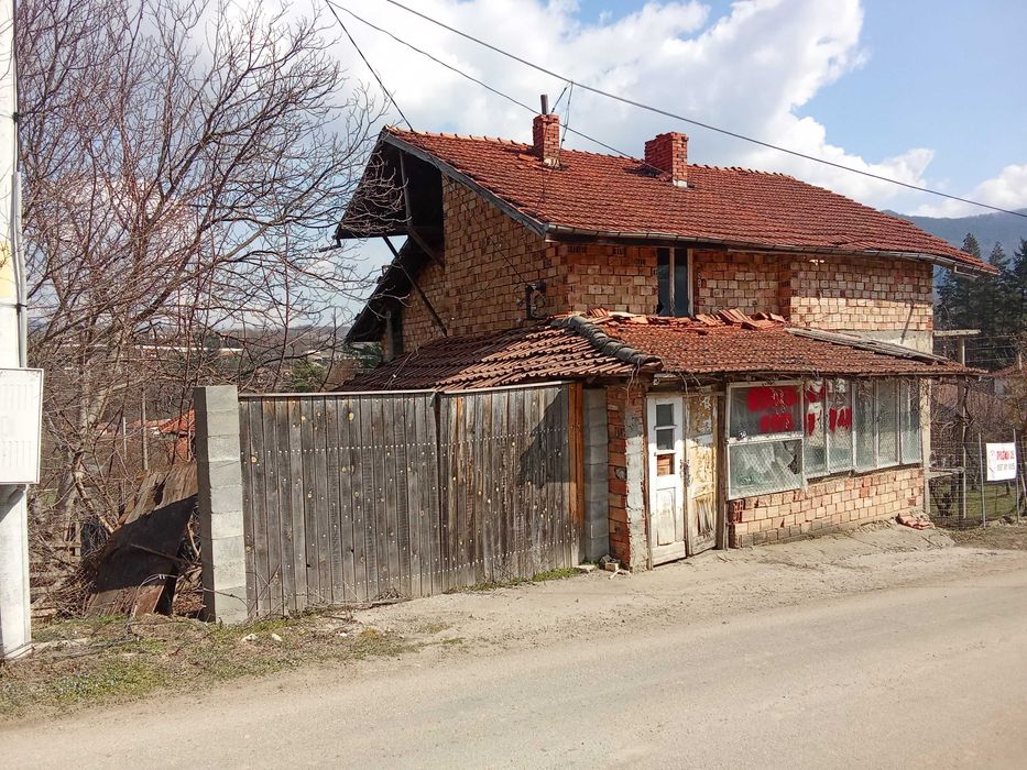 Продава се Къща в Априлци - 184 кв.м за 186 €/кв.м - Снимка #1