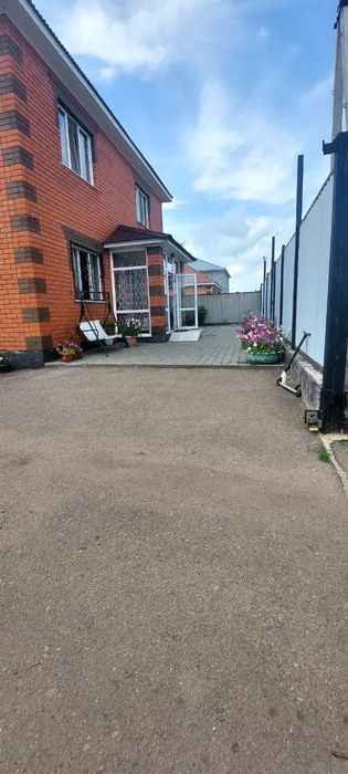 Продам коттедж в черте города