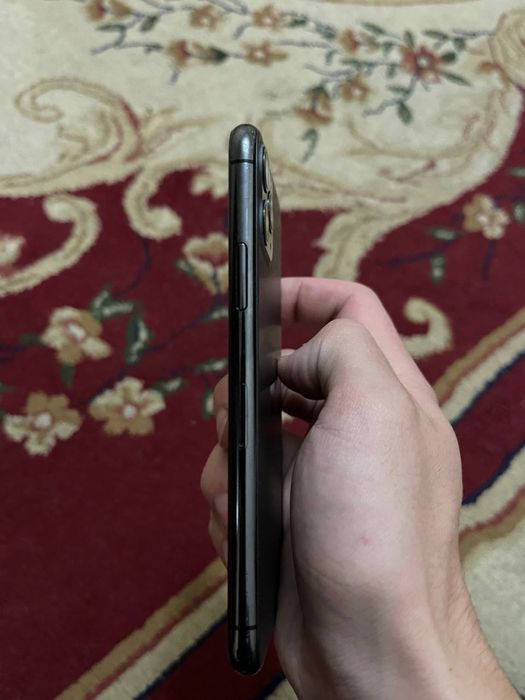 iPhone 11 Pro silver