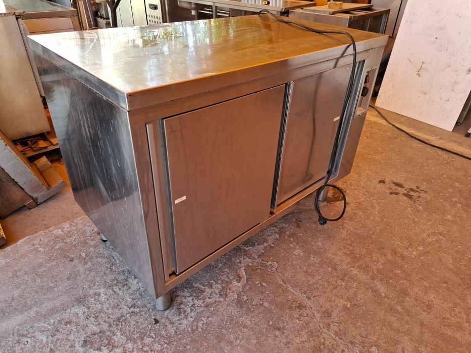 Masă caldă din inox