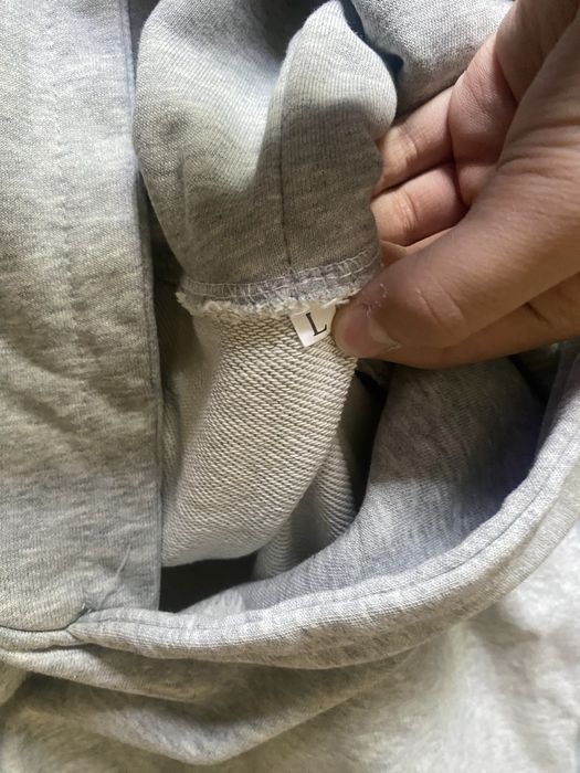 Продам кофту серую, размер L