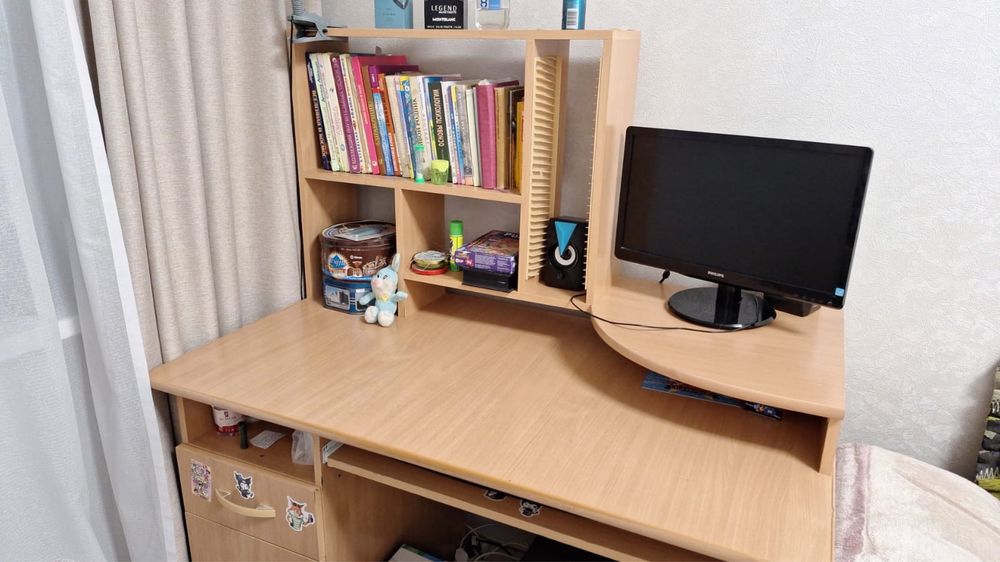 Компьютерный стол