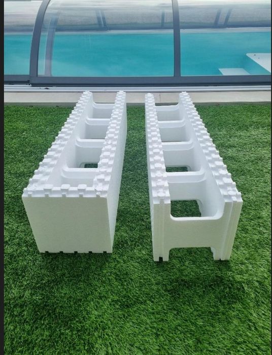 Vând cofraje din polistiren