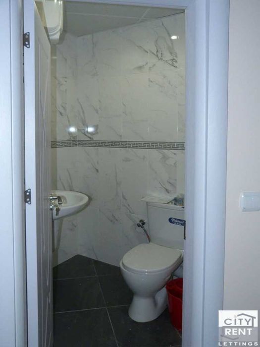 102810 Апартамент с две спални в близост до стадиона във В. Търново