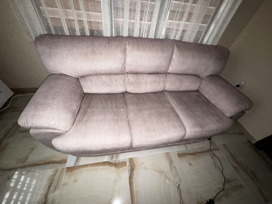 Продавам разтегателен диван