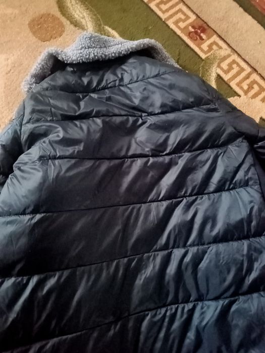 Продам куртку в отличном состоянит