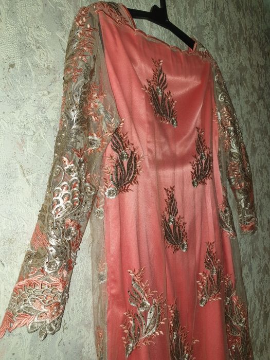 Платье длинное для торжеств