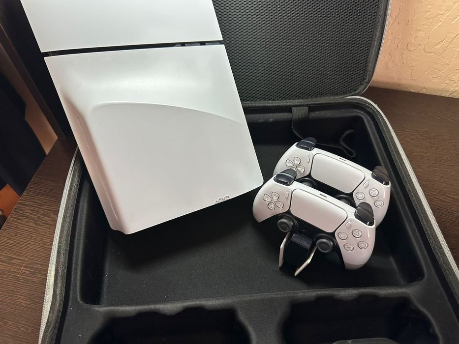 PlayStation 5 Slim , на 1 Тб памяти
