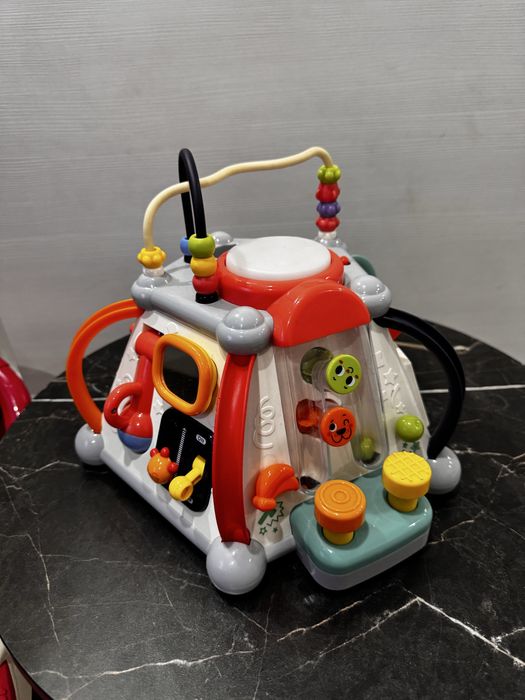 Развивающая игрушка бизиборд