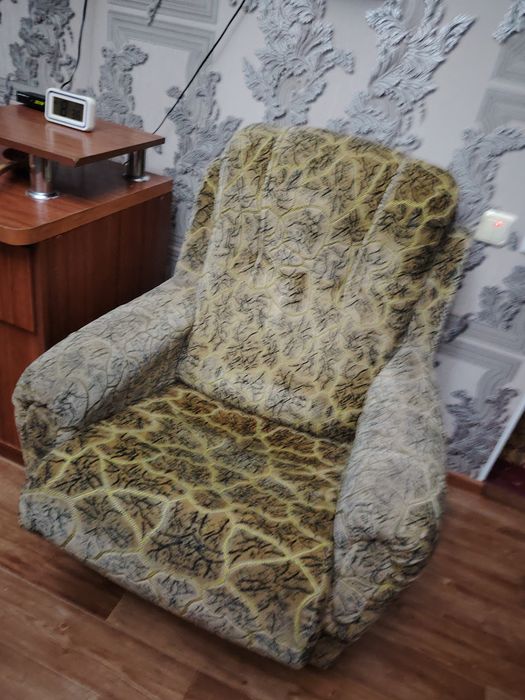 Продам кресло 2 шт