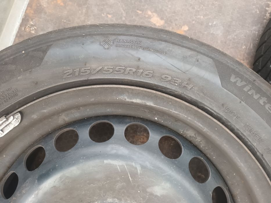 Set cauciucuri iarna cu jante tabla.