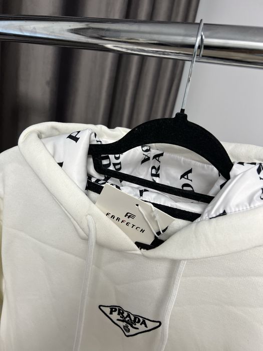 Hanorac PRADA super calitate