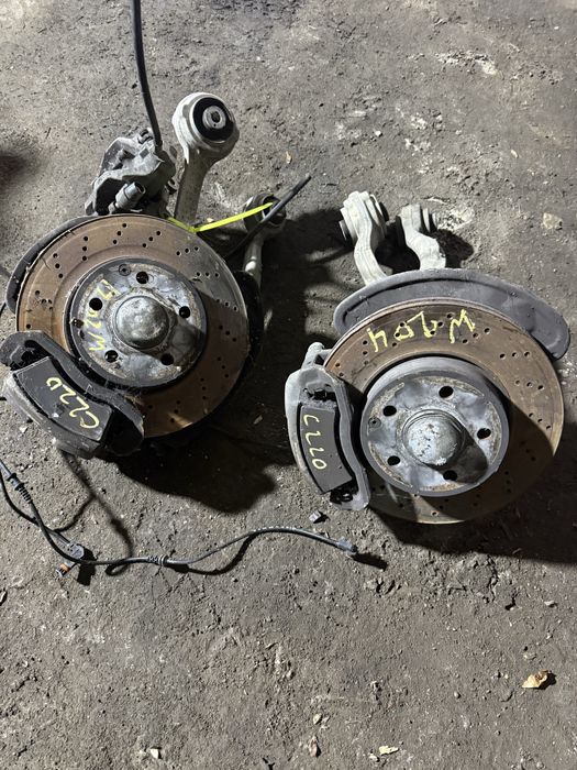 Дисиове и спирачни апарати , носачи и главина за mercedes c220 w204