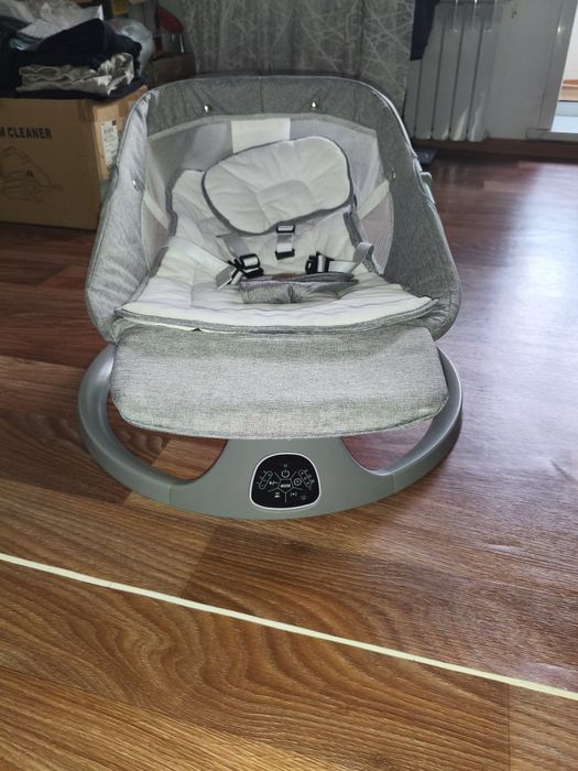 Продам электро шезлонг качель