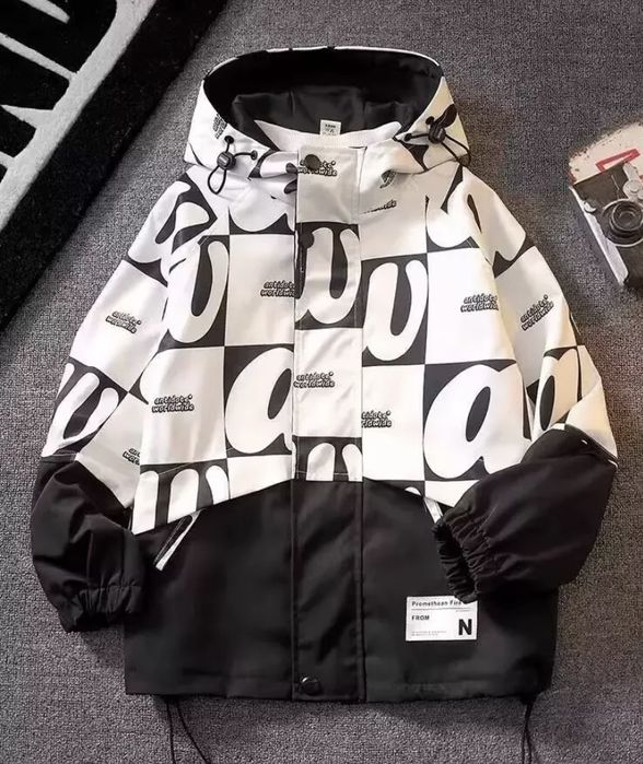 Продаю ветровку на мальчика