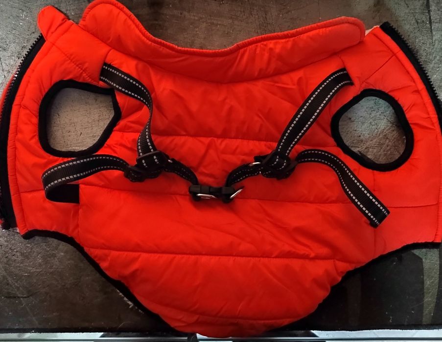 Ново дебело яке за куче