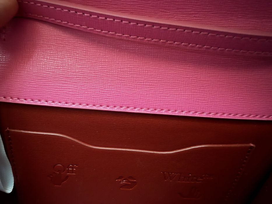 Оригинална чанта Off-White Jitney